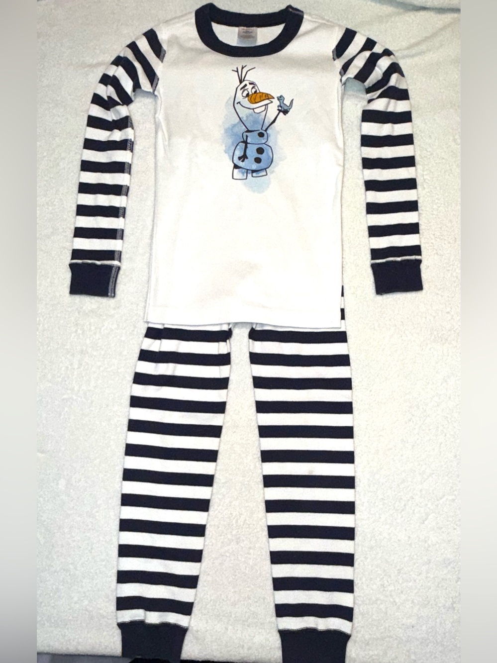 Hanna Andersson Disney Frozen Olaf Pajama Set, size 6/7